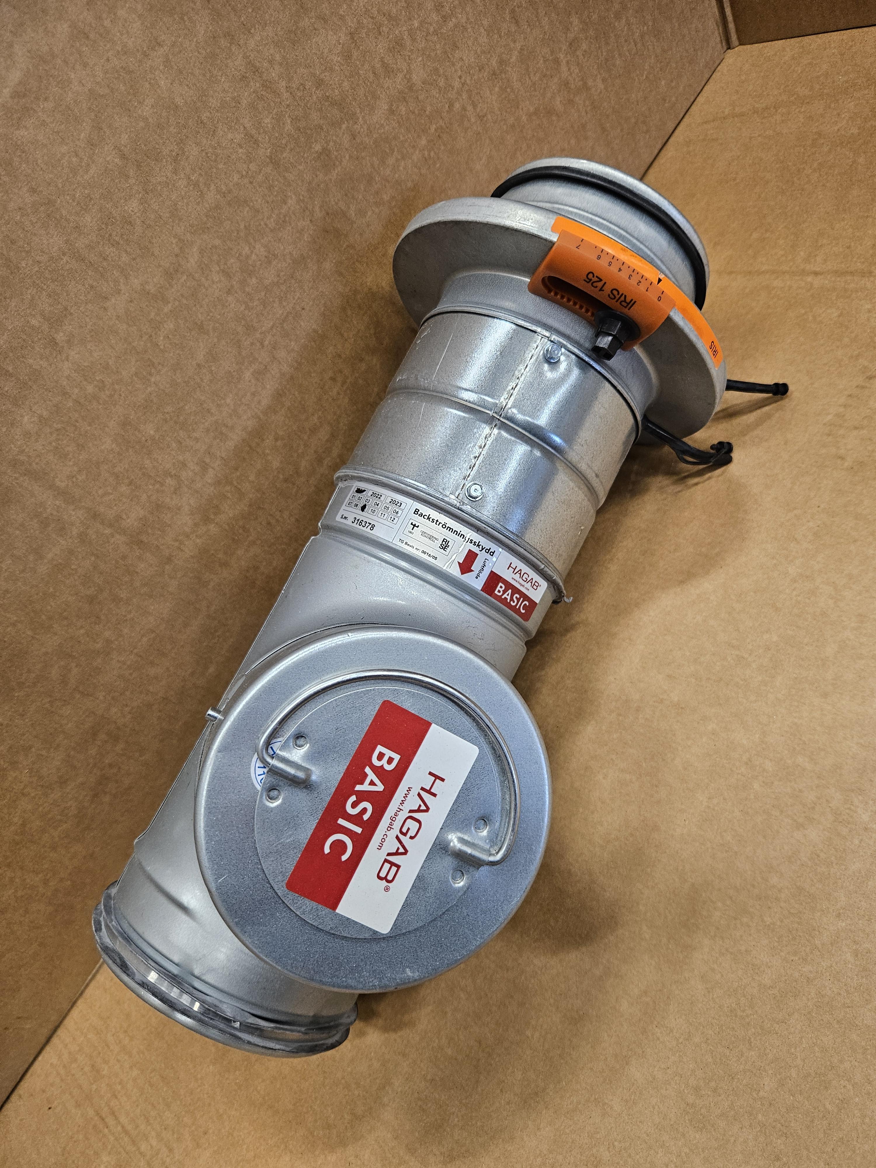 Backströmningsskydd BASIC-4 125 med integrerat IRIS-spjäll, Hagab