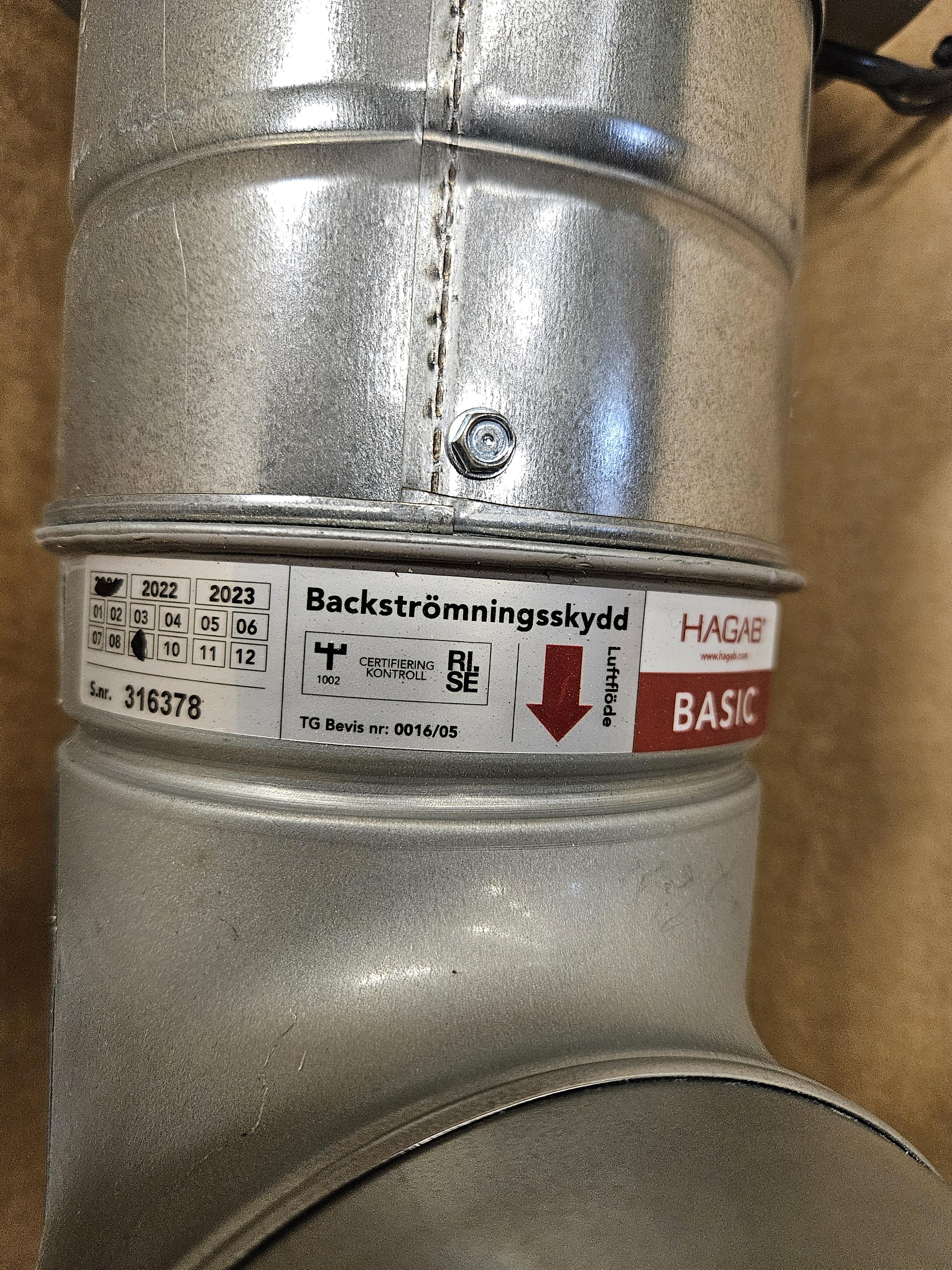 Backströmningsskydd BASIC-4 125 med integrerat IRIS-spjäll, Hagab