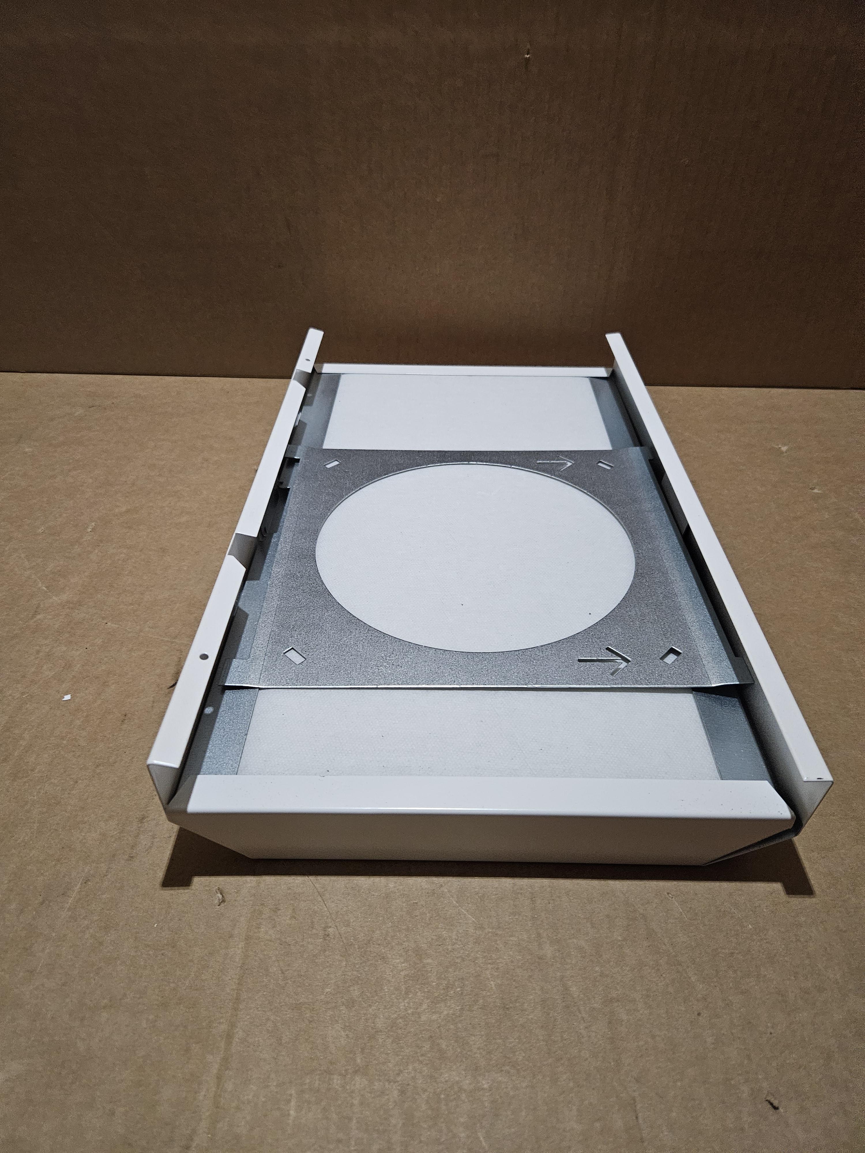 Vit rektangulär metallpanel 380x315mm